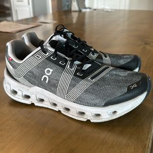 Men’s ON CloudGo. Size 9.5